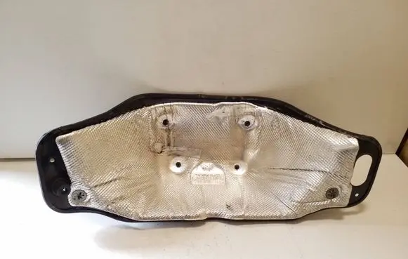 Audi Q7 4M Heat shield in engine bay 4M0819523A 4M0864831H