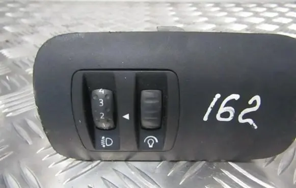 Renault Megane II Headlight level height control switch 8200176081