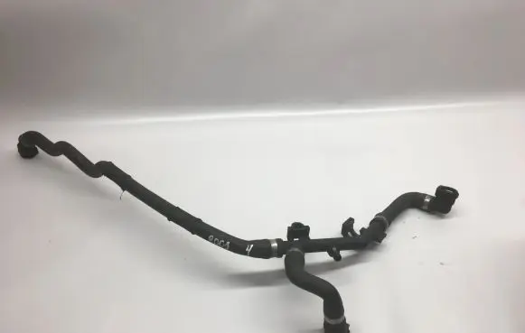 BMW 7 F01 F02 F03 F04 Engine coolant pipe/hose