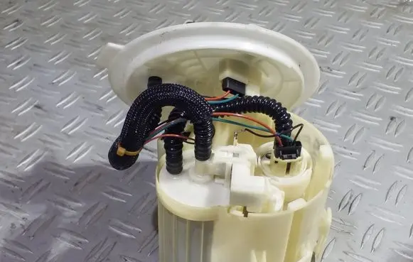 Opel Zafira B Fuel injection high pressure pump 13129982 0580314115