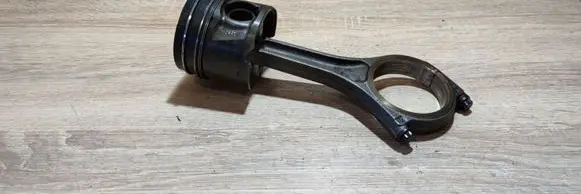 Land Rover Range Rover Sport L320 Piston with connecting rod