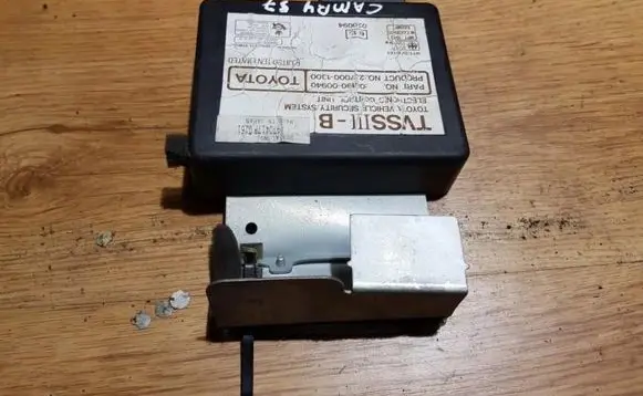 Toyota Camry Other control units/modules 0819000940