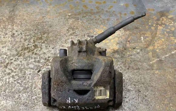 Peugeot 5008 Front brake caliper 78TGM60006687H
