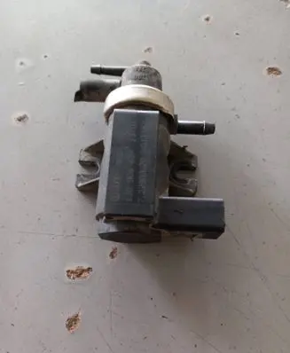 Ford Galaxy Turbo solenoid valve 1J0906627 72290320