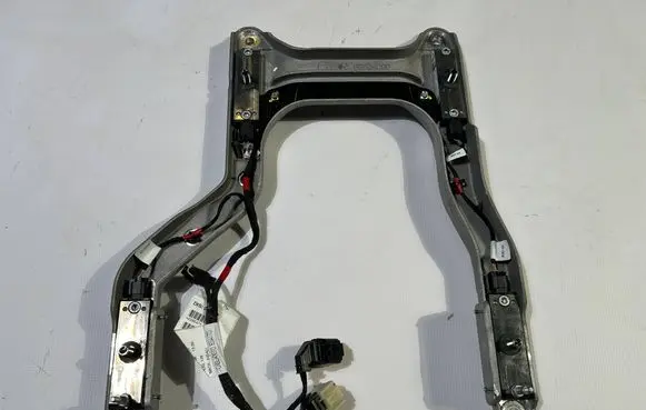 Maserati GranTurismo Front passenger seat console base 69624200