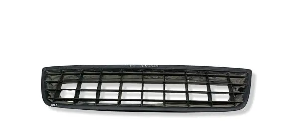 Opel Omega B2 Front bumper upper radiator grill 4001050