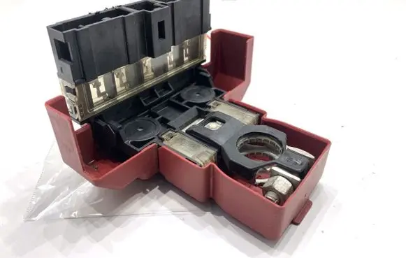 Nissan Pulsar Positive cable (battery) 
