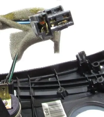 Hyundai Tucson JM Dash center air vent grill U026313800