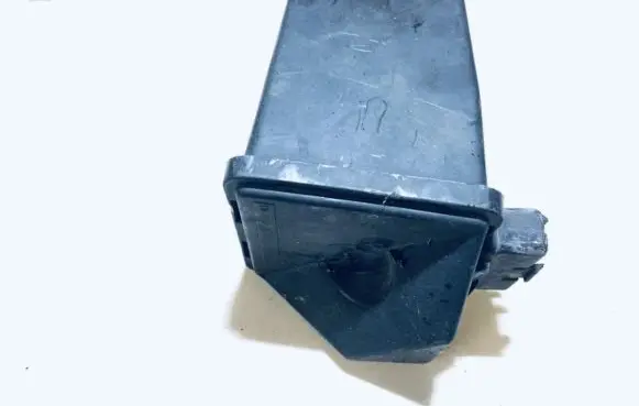 Intake resonator