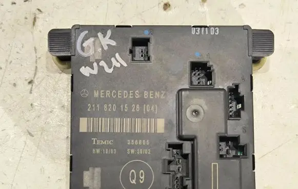 Mercedes-Benz E W211 Door control unit/module 2118201526 356805