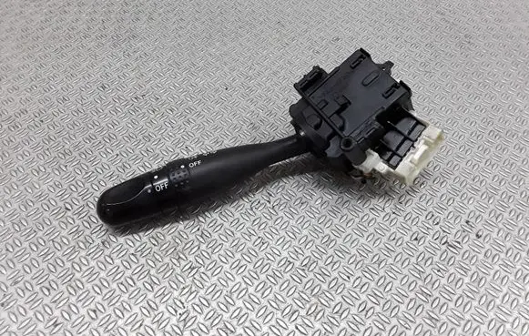 Toyota Yaris Indicator stalk 173681