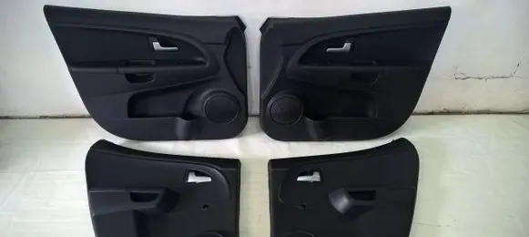 KIA Venga Front door card panel trim