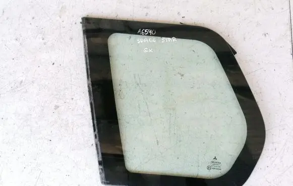 Mitsubishi Space Star Rear side window