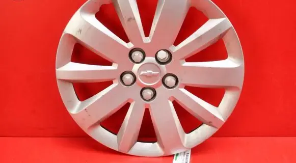 AC 428 R17 wheel hub/cap/trim 96994760