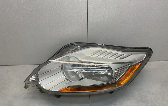 Ford Kuga I Headlight/headlamp 8V4113W030BG