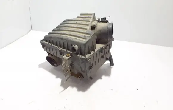 Volkswagen Amarok Air filter box 2H6129607