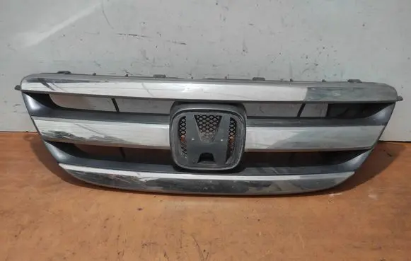 Honda FR-V Front grill
