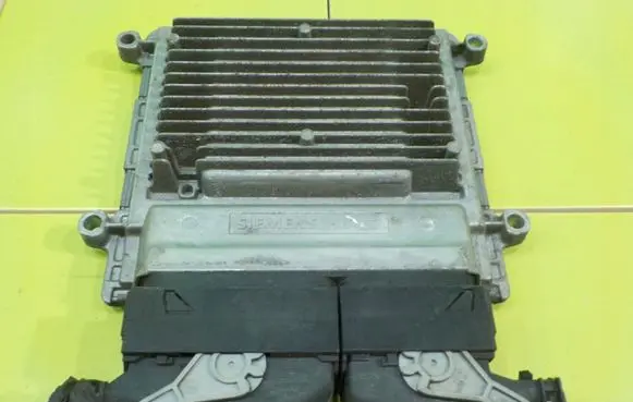 Dodge Caliber Engine control unit/module P68000127AI ZP35