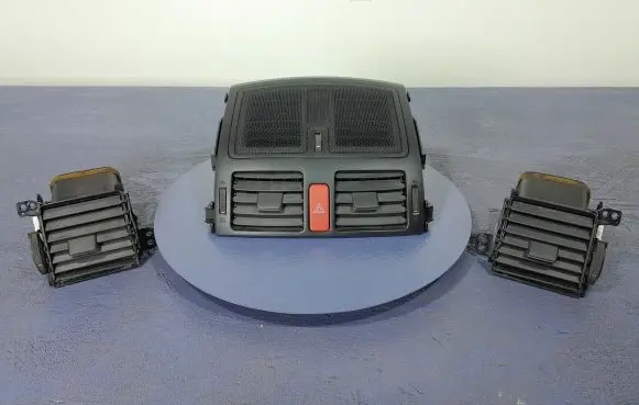Toyota Auris 150 Dashboard side air vent grill/cover trim