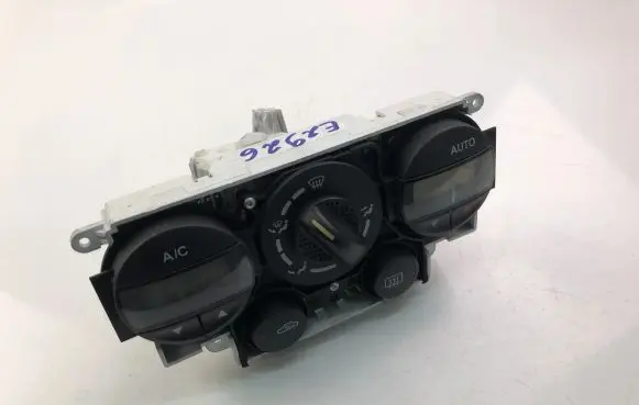 Nissan Primera Interior fan control switch 