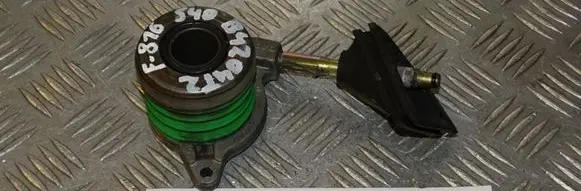 Volvo S40 Clutch slave cylinder 