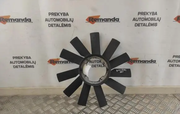 BMW 5 E39 Fan impeller 17233639