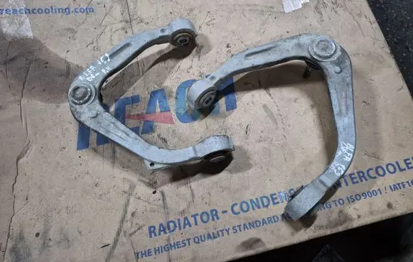 Alfa Romeo 159 Front lower control arm/wishbone