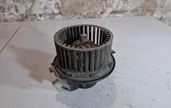 Volkswagen Golf II Heater fan/blower 191819021 881034735