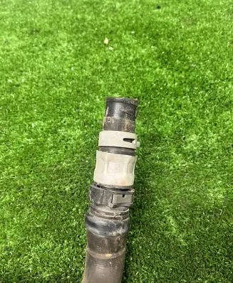 Nissan NV200 Engine coolant pipe/hose