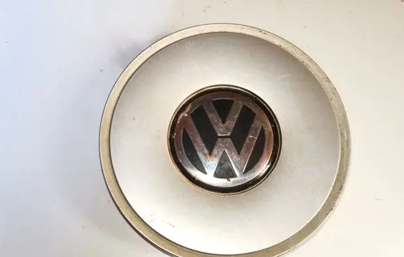 Volkswagen PASSAT B5 Original wheel cap 3B0601149