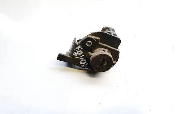 Mazda CX-7 Front door lock (next to the handle) 11606 m72