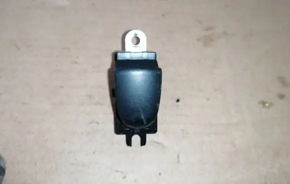 Nissan Juke I F15 Electric window control switch 254111KL0A