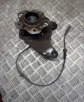 Nissan Qashqai Rear wheel hub 