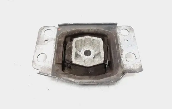 Volvo V70 Engine mount bracket 6G917M121AC 30880699