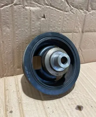 Citroen C3 Picasso Crankshaft pulley V7562801