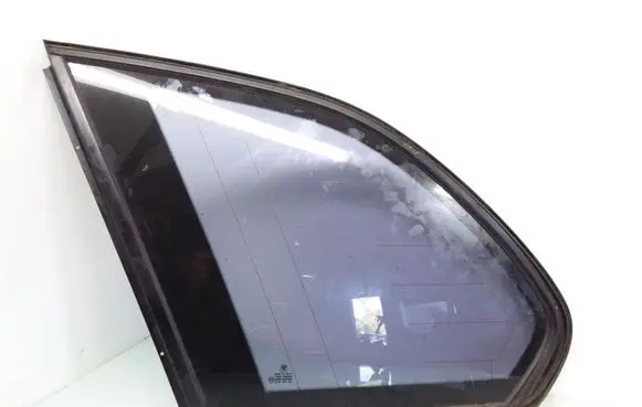 BMW X5 E53 Rear side window
