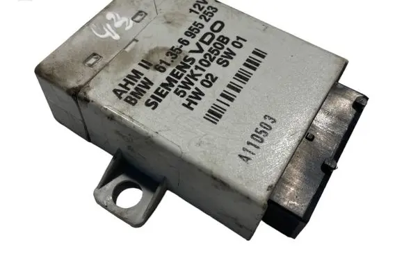 BMW 5 E39 Tow bar trailer control unit/module 6955253 61356955253 5WK10250B