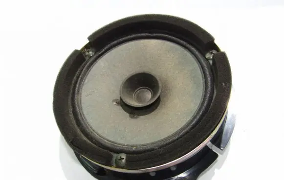 Suzuki Grand Vitara I Rear door speaker 080014126