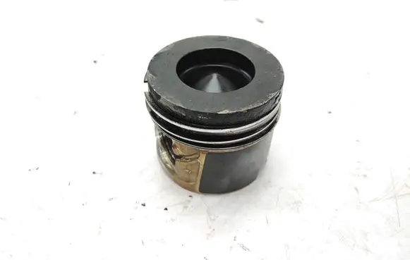 BMW 5 F10 F11 Piston 0840ZR