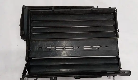 Opel Corsa F Radiator trim 1138316XX