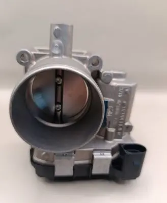 Volkswagen Golf VII Throttle valve 03F133062B
