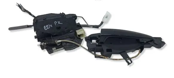BMW X1 E84 Front door lock 7229471