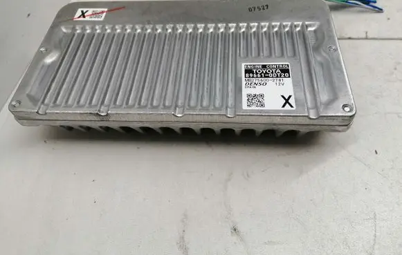 Toyota Yaris Engine control unit/module 896610DT20 MB2756002781