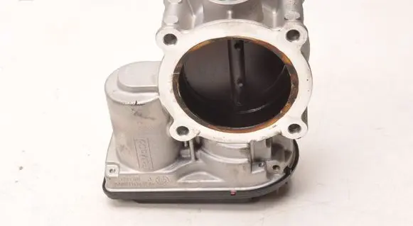 Ford Kuga III Electric throttle body valve DS7E-9F991-AK