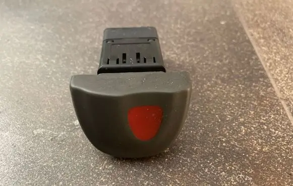 Renault Scenic I Hazard light switch 435536