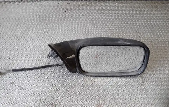 Volkswagen PASSAT B4 Manual wing mirror E10017300