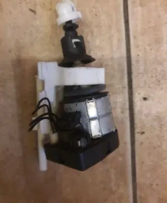 Mercedes-Benz E W212 Headlight level adjustment motor 6NM00971500 141111000162ae
