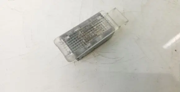 Volkswagen PASSAT B6 Other interior light 6L0947565