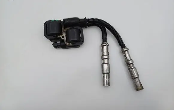 Mercedes-Benz A W169 High voltage ignition coil A0001587803 0221503035