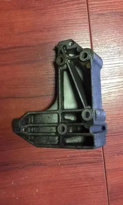 BMW 3 E90 E91 A/C compressor mount bracket 7505980